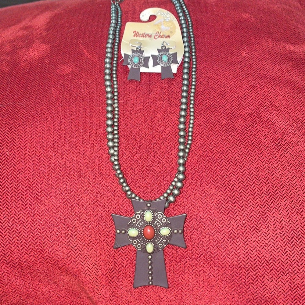 Costume jewelry set